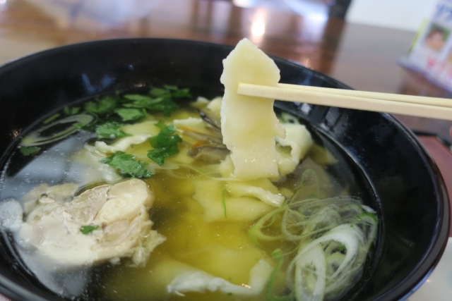 ひっつみ汁と秋の港町。——岩手の家庭にある、静かなごちそう。